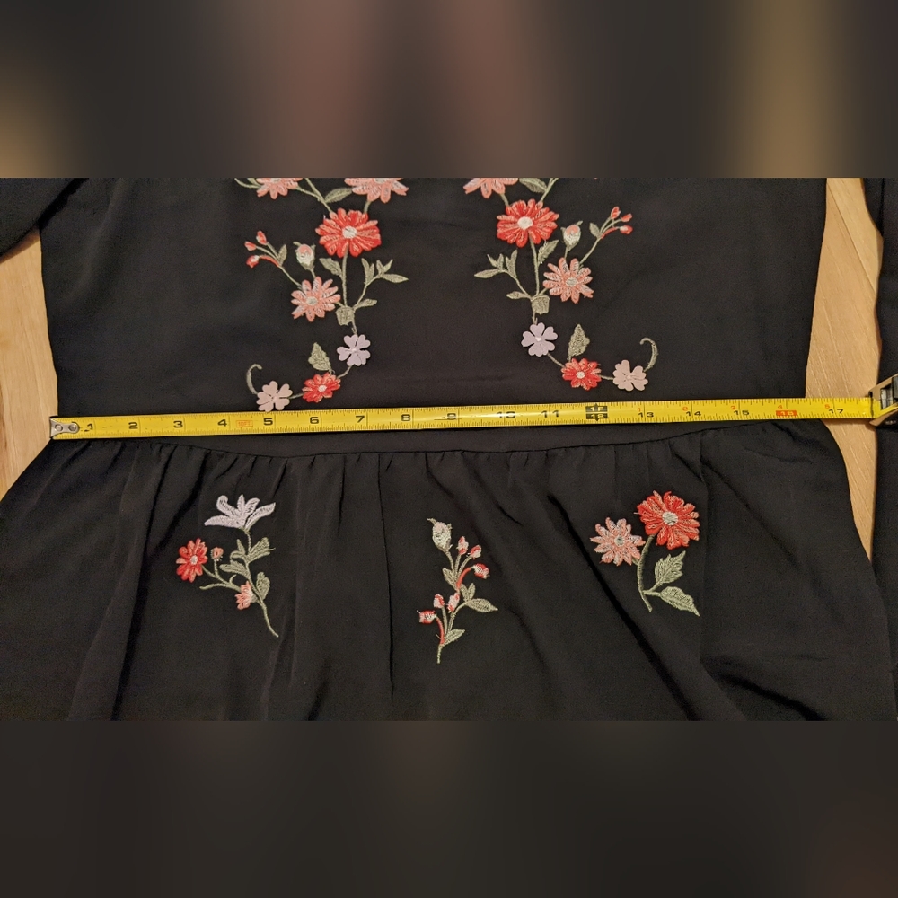 Embroidered H&M Divided Mini M Dress, Floral Loose Baby Doll Shift, Black Midi - Picture 8 of 16